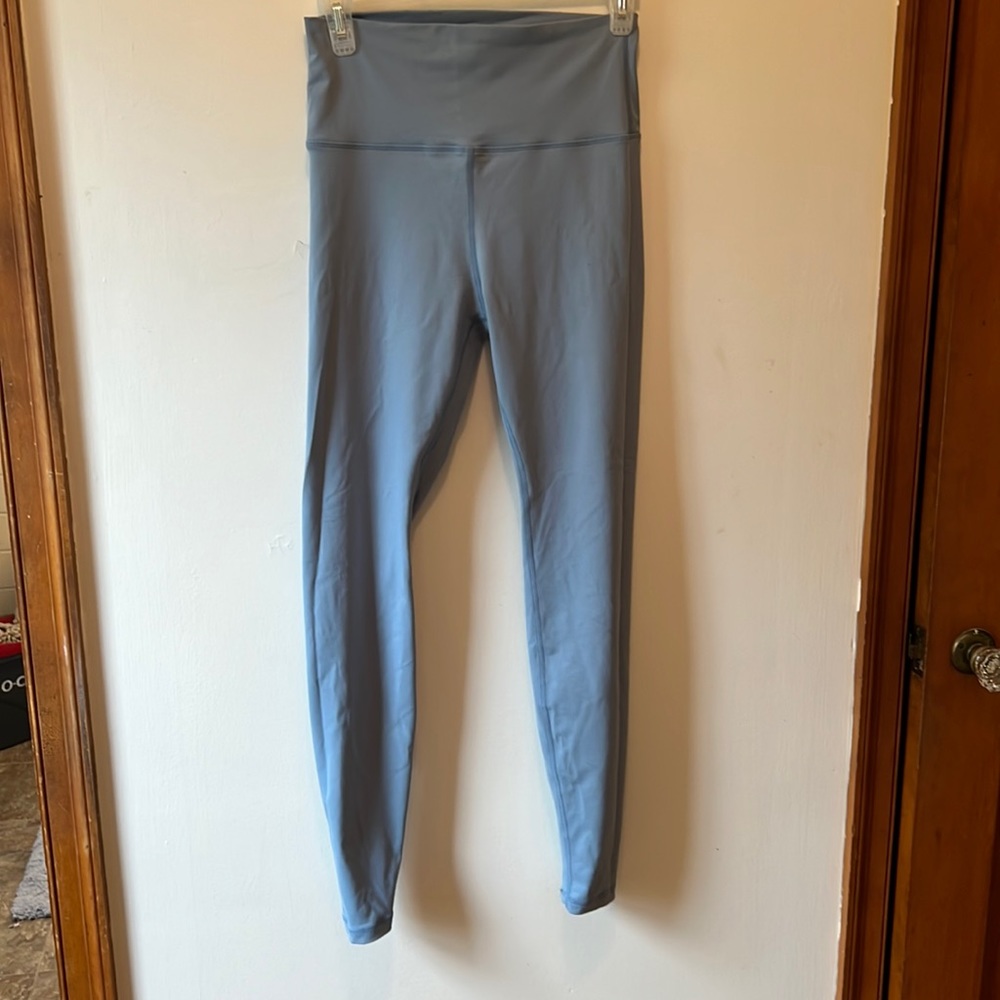 Pole dance leggings with scrunch butt size medium.